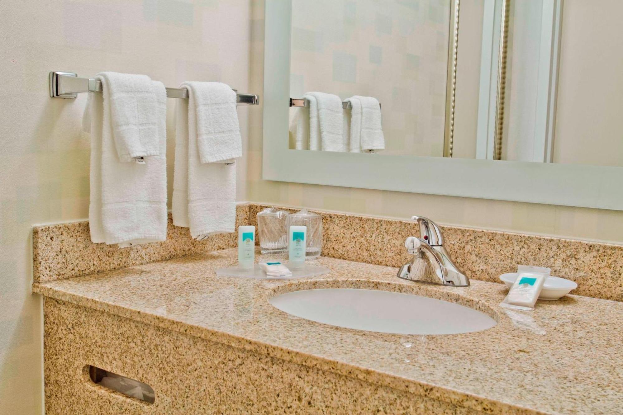 Springhill Suites By Marriott Charlotte Airport Eksteriør billede